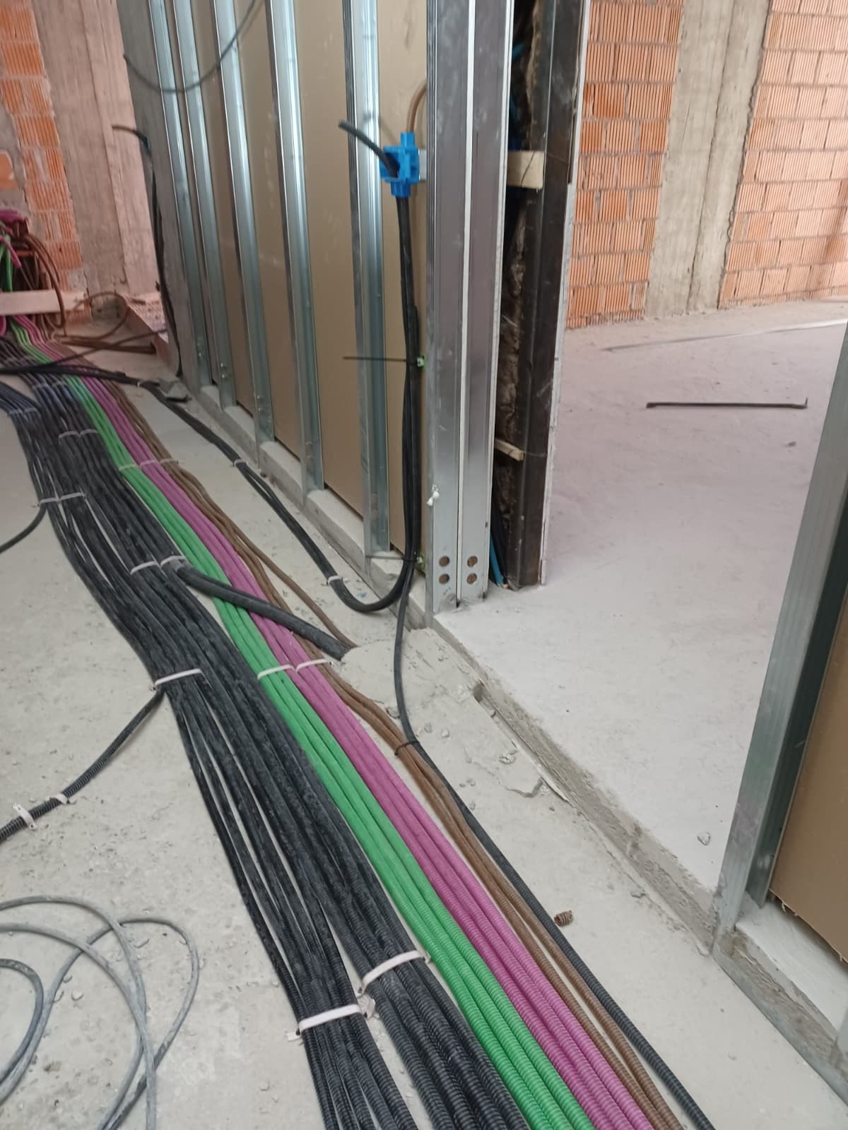 Impianti Elettrici Civili